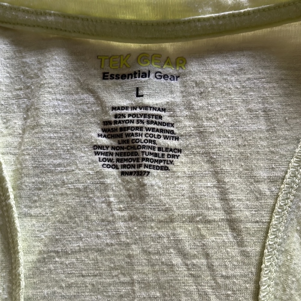 Work out top - Picture 2 of 2